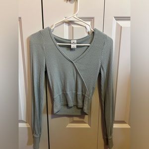 Women’s Hollister long sleeve soft sea green/blue color. Size small